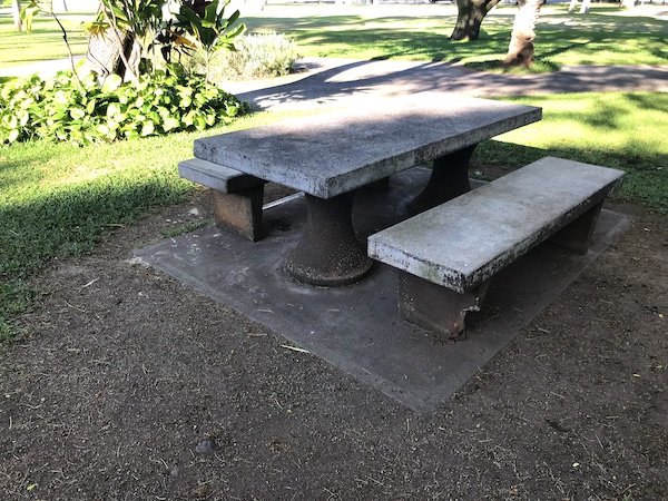 フォート・デルッシー・ビーチ・パークのテーブル