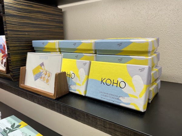 KOHOのチョコレートが詰まっている箱