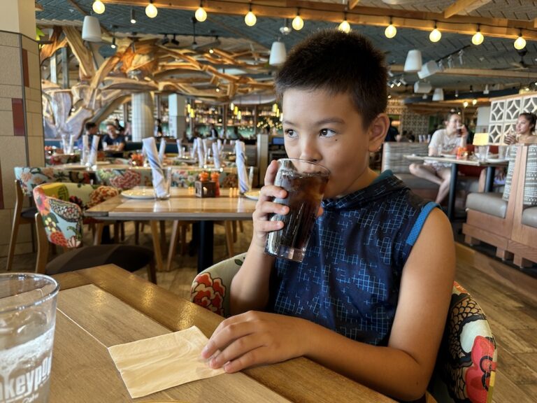 【気まぐれ日記】モンキーポッドキッチン（ワイキキ）のハッピーアワー♪