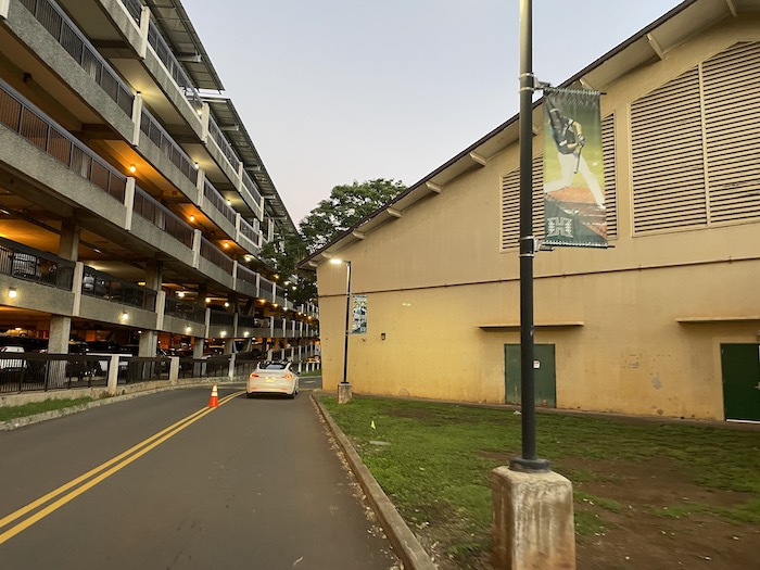 ハワイ大学の駐車場