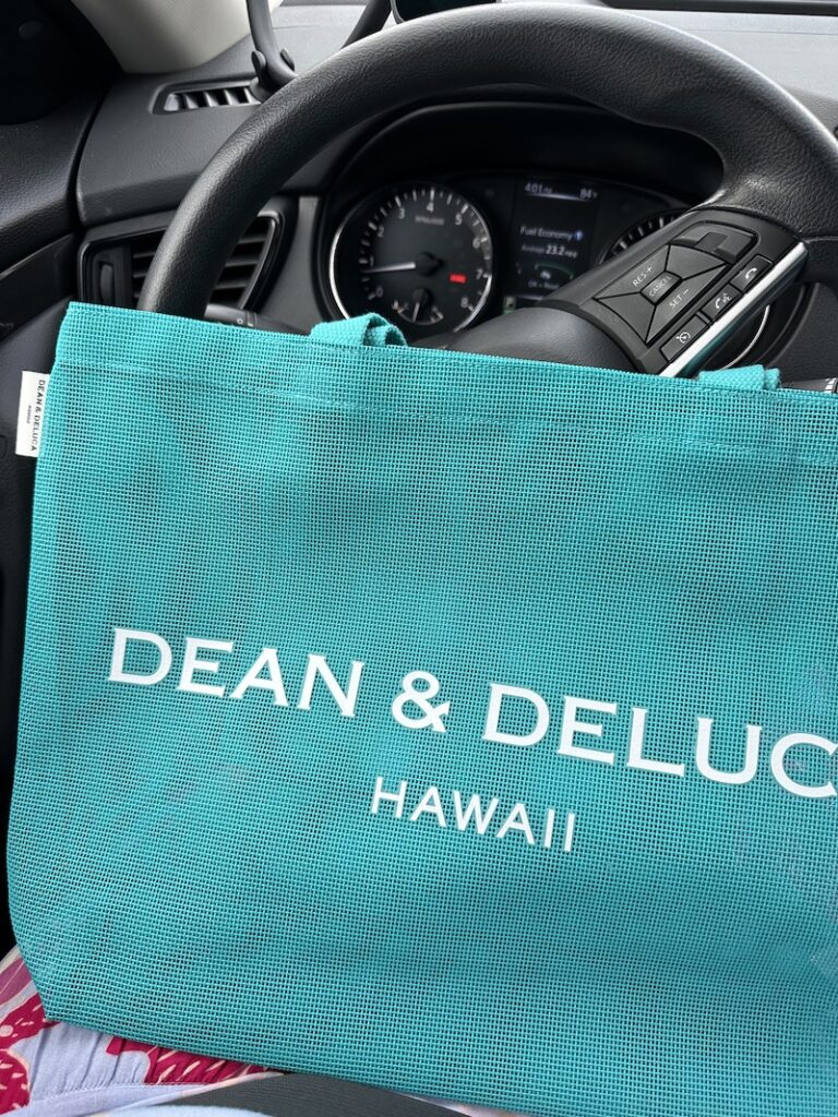 ハワイのディーン＆デルーカ限定トートバッグの実際の色合い