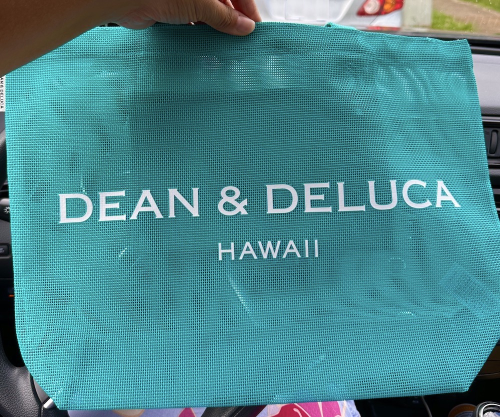 ハワイのディーン＆デルーカ限定トートバッグの実際の色合い
